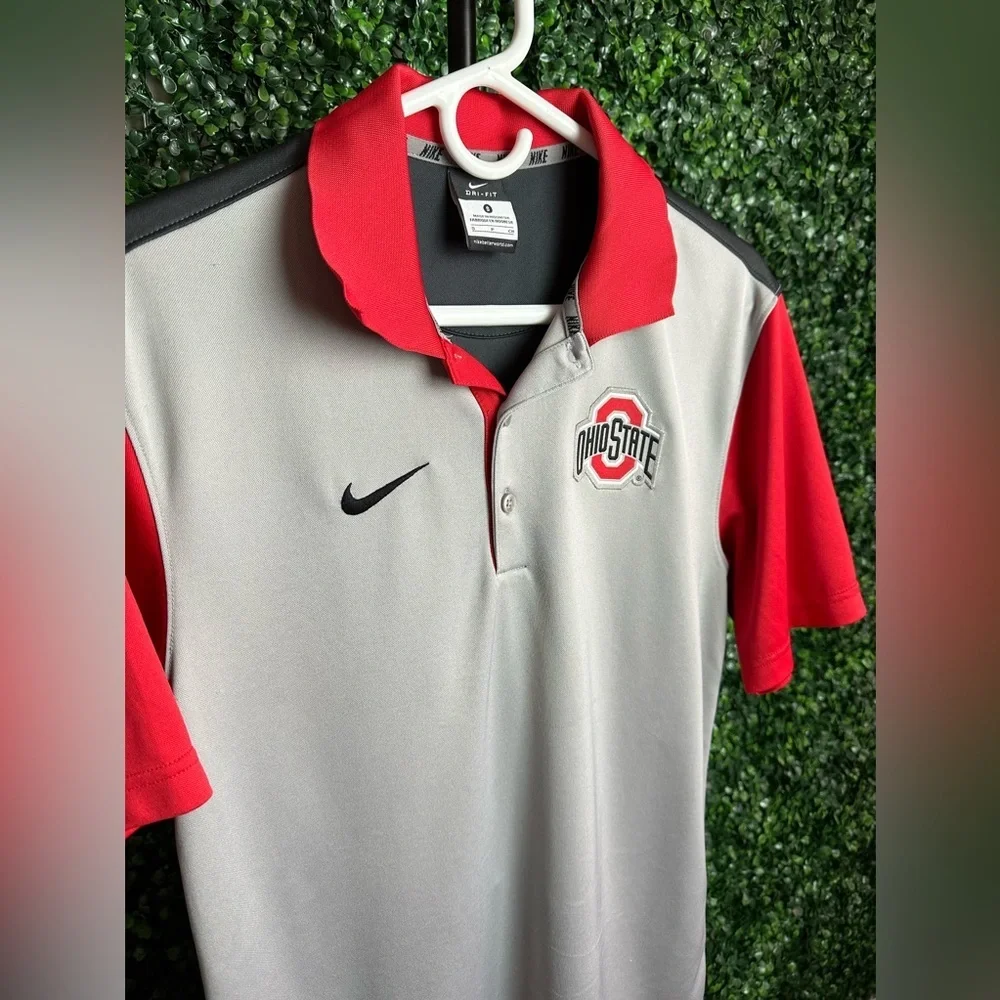 Nike Ohio State Buckeyes‎ Men’s Small Dri-Fit Polo Shirt